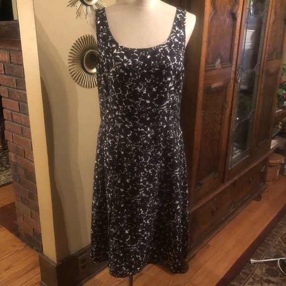 Ann Taylor Dresses & Skirts - Ann Taylor Silk Dress